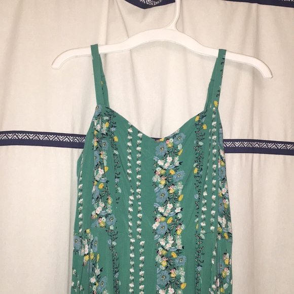 Cute Floral Dress - Picture 2 of 5